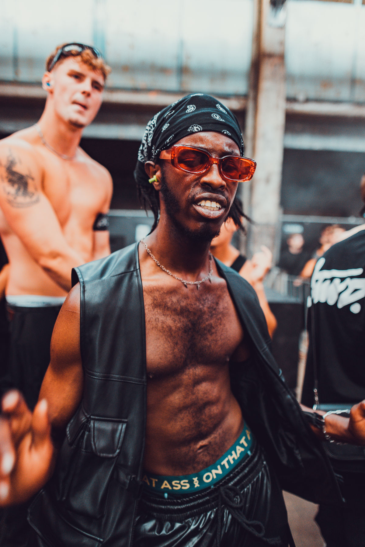 Loading... just a sec